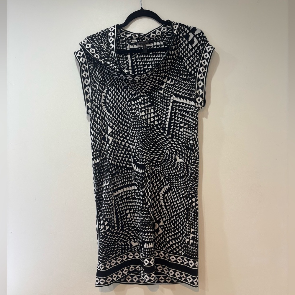 Black and White Patterned Women's Top